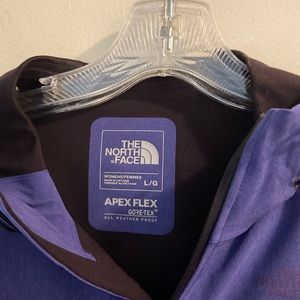 North Face Gore Tex Large Apex Flex Purple jacket